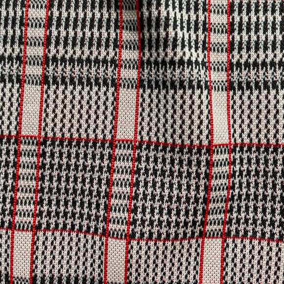 Plaid skirt - Picture 2 of 3